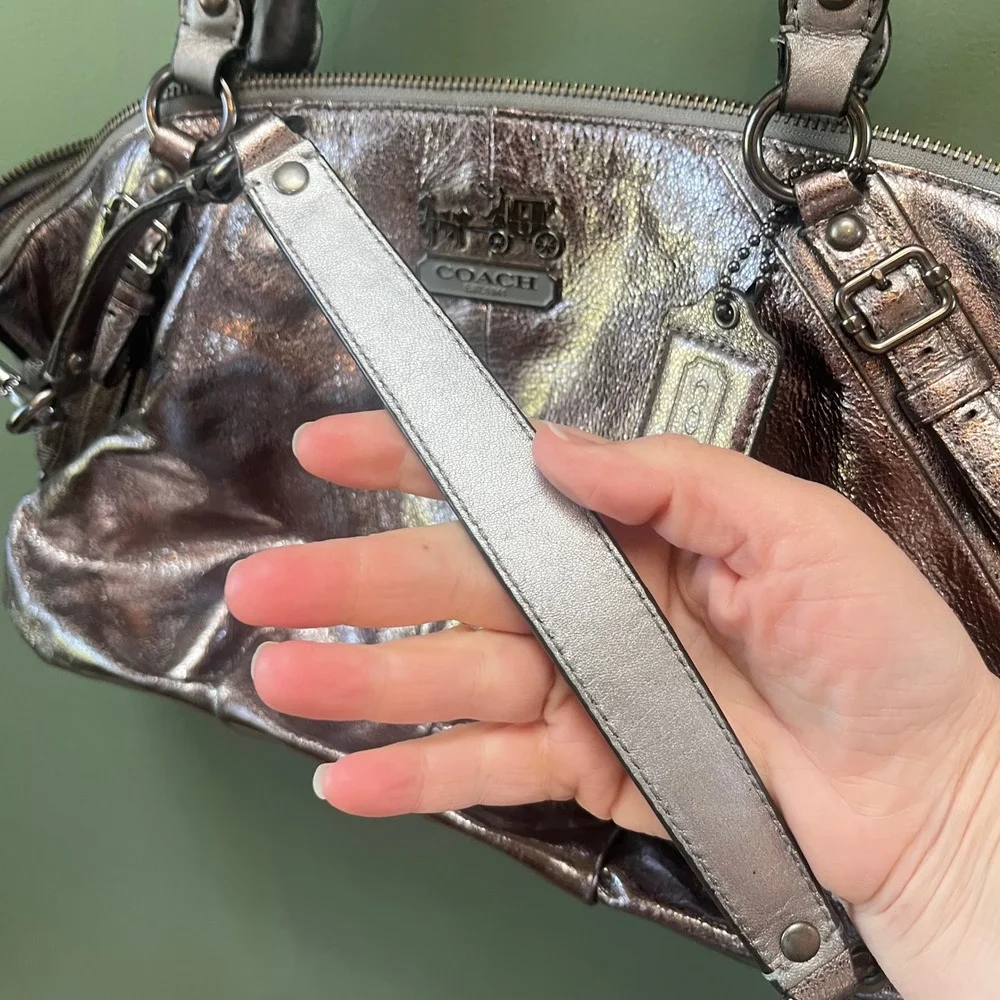 Coach Madison Metallic Pewter Silver Leather Satchel Shoulder Bag‎ Purse